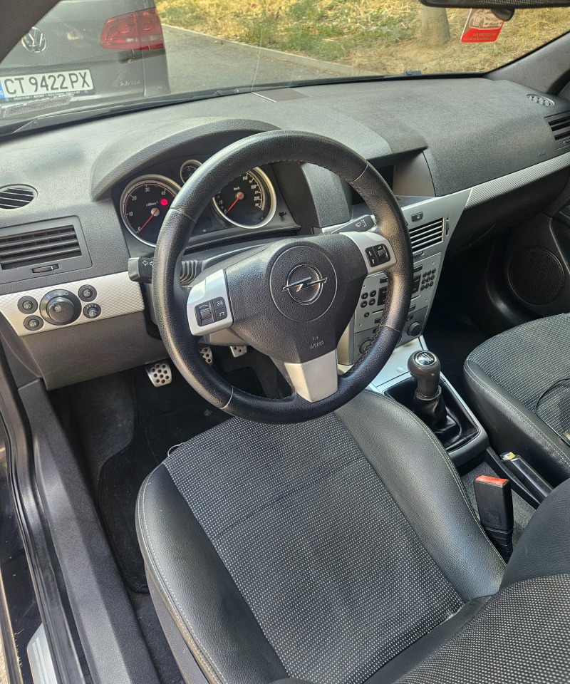 Opel Astra GTC, снимка 9 - Автомобили и джипове - 46416658