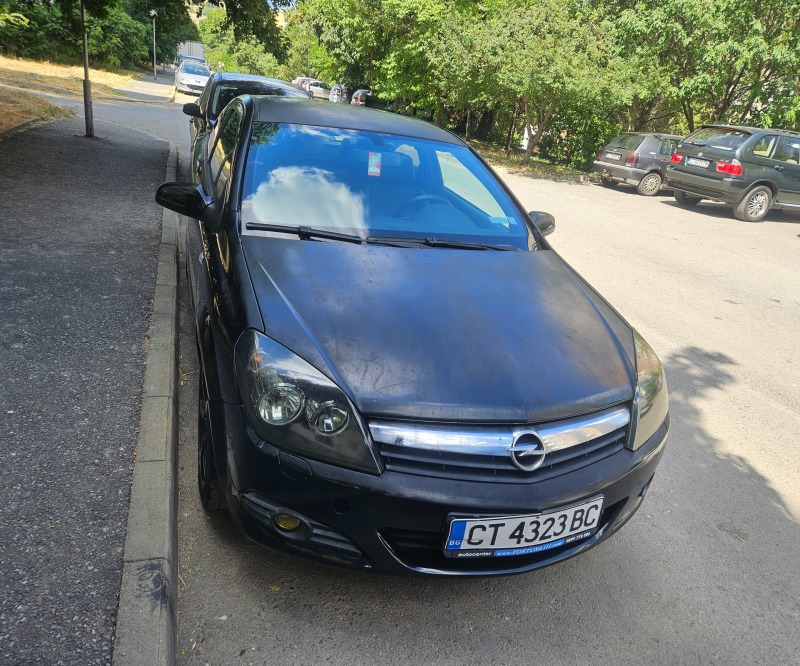 Opel Astra GTC, снимка 2 - Автомобили и джипове - 46416658