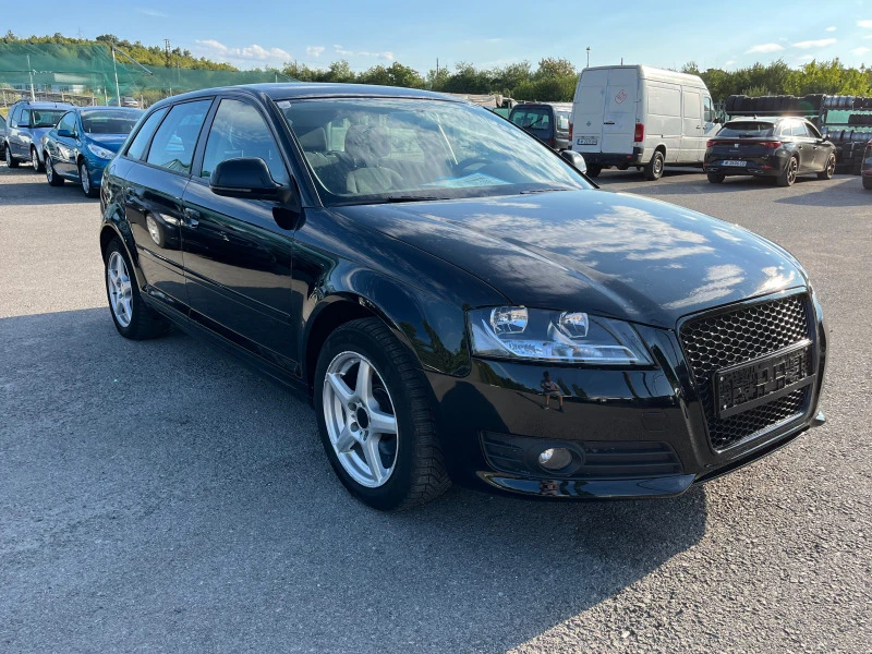 Audi A3 Sportback 1.6i-102 кс, снимка 7 - Автомобили и джипове - 46758236