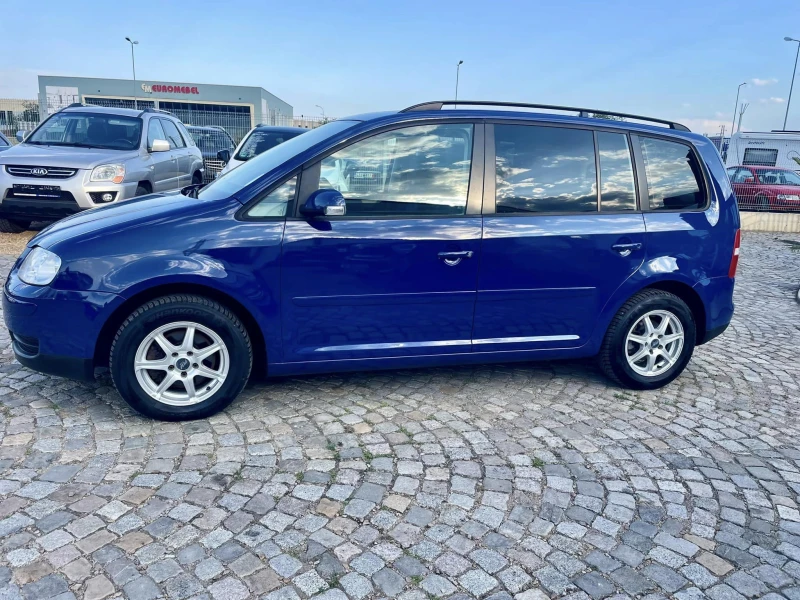 VW Touran 1.6 , снимка 2 - Автомобили и джипове - 46820417