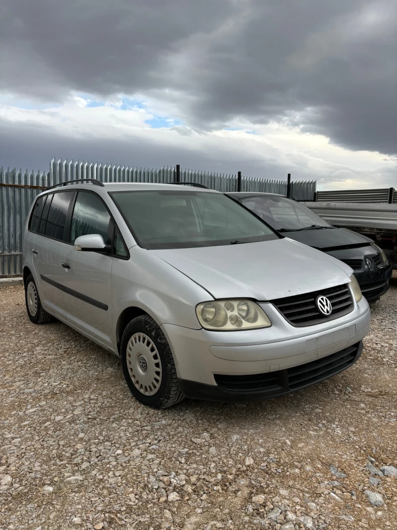 VW Touran 1.9, снимка 1 - Автомобили и джипове - 47467809