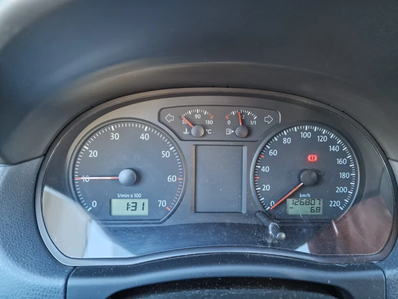 VW Polo, снимка 4 - Автомобили и джипове - 48726688