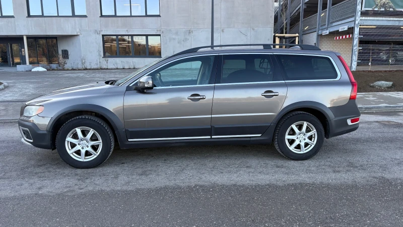 Volvo Xc70 2.4D D5  4х4 Германия ТОП, снимка 3 - Автомобили и джипове - 53150637