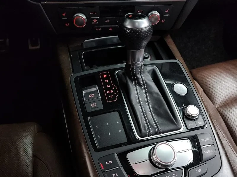 Audi A6 3.0 TDI Quattro, снимка 9 - Автомобили и джипове - 54560702