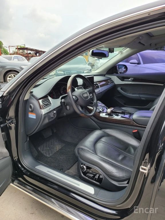 Audi A8 L 60 TFSI* BANG & OLUFSEN* МАСАЖ* DISTRONIC* 360* , снимка 9 - Автомобили и джипове - 54827756