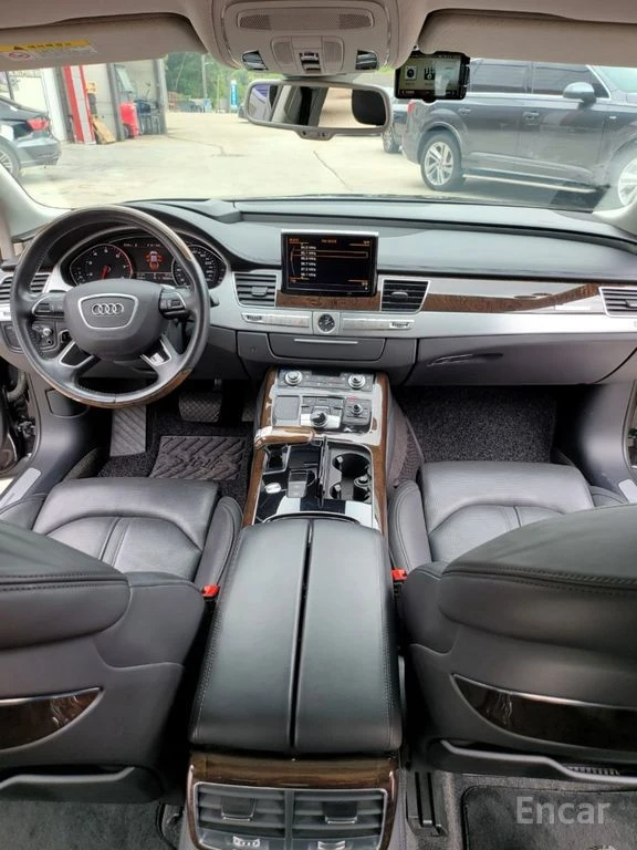 Audi A8 L 60 TFSI* BANG & OLUFSEN* МАСАЖ* DISTRONIC* 360* , снимка 11 - Автомобили и джипове - 54827756