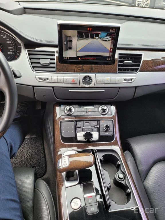 Audi A8 L 60 TFSI* BANG & OLUFSEN* МАСАЖ* DISTRONIC* 360* , снимка 14 - Автомобили и джипове - 54827756