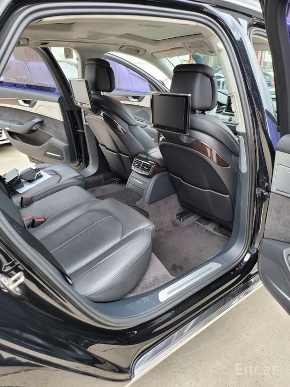 Audi A8 L 60 TFSI* BANG & OLUFSEN* МАСАЖ* DISTRONIC* 360* , снимка 15 - Автомобили и джипове - 54827756
