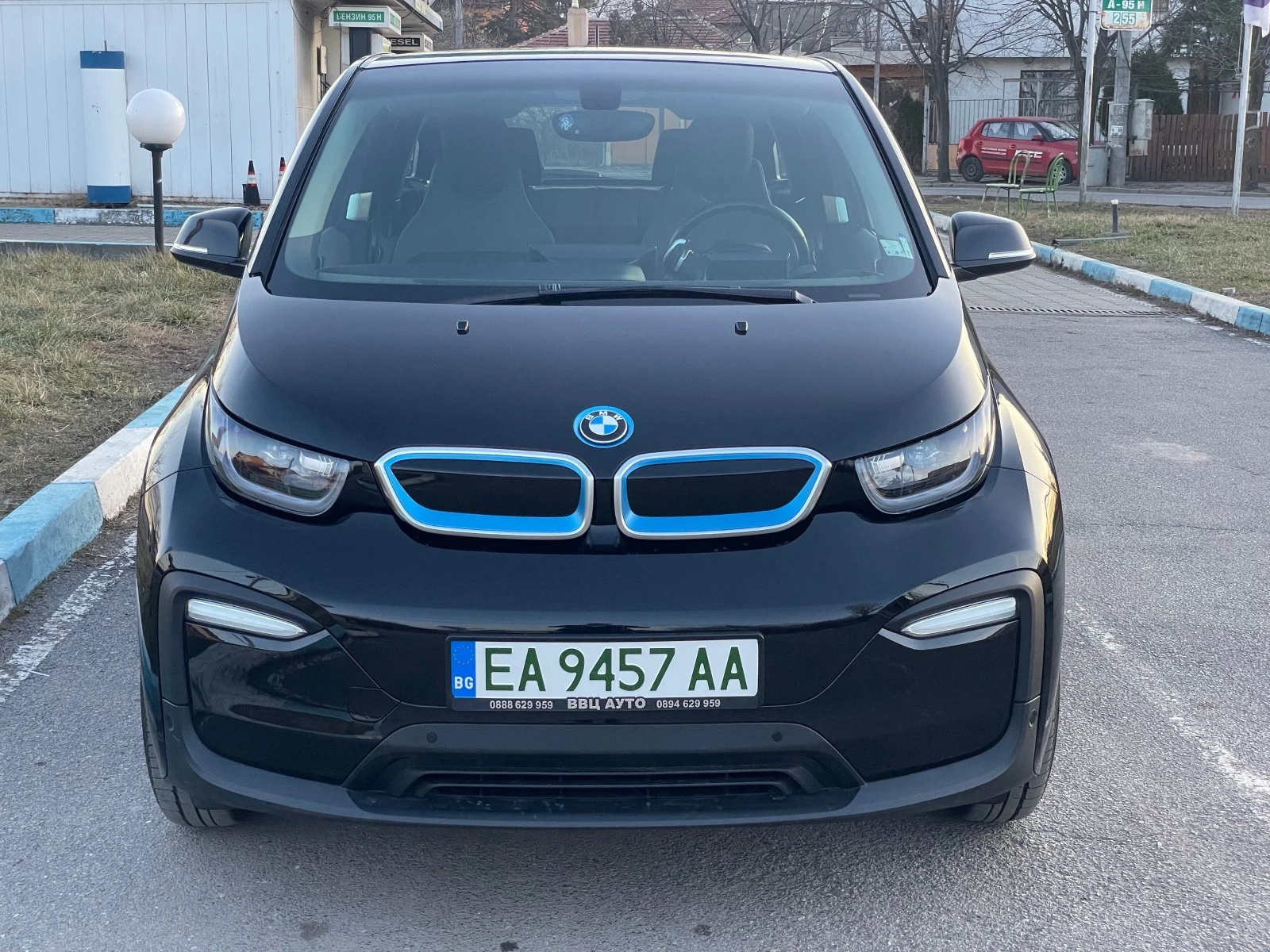 BMW i3 120Ah/Термопомпа/Голяма Навигация/Камера/Led/ - изображение 2