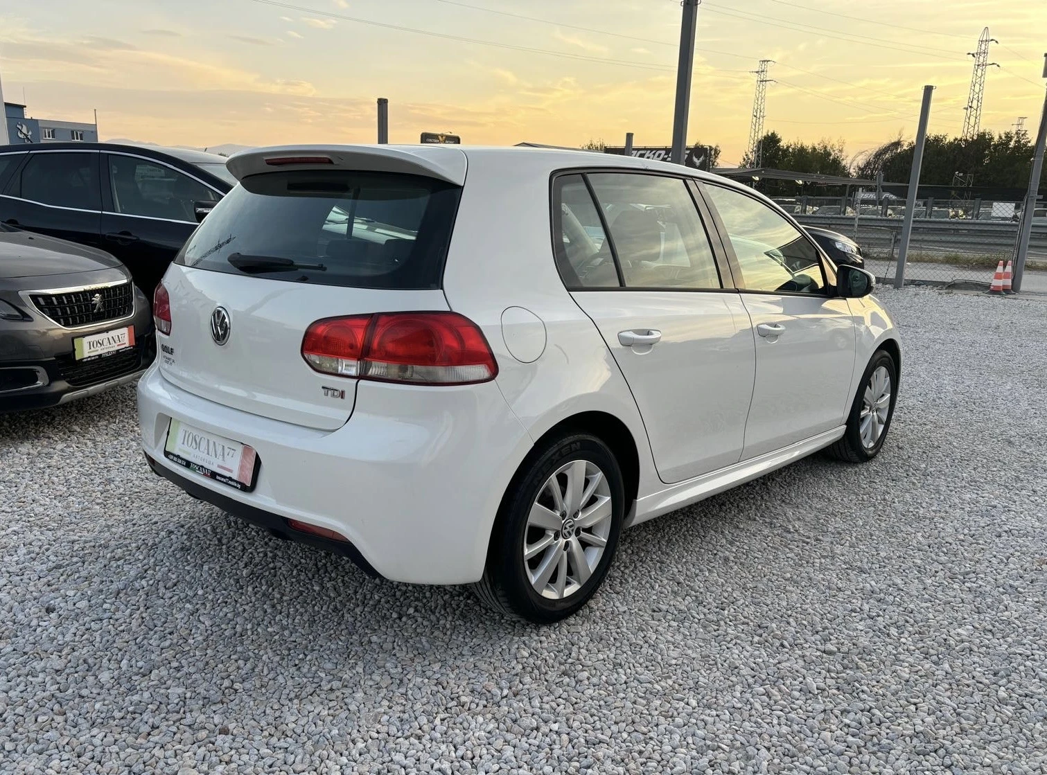 VW Golf 1.6tdi * Sport Edition* Navi* Euro 5* Лизинг - изображение 4