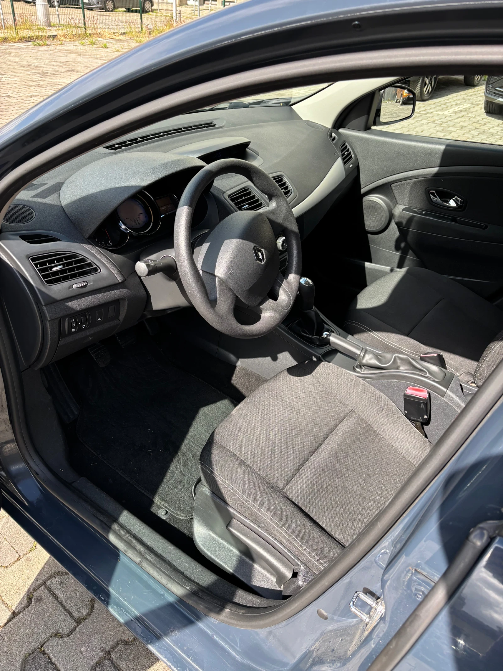 Renault Megane 1.6i - изображение 3