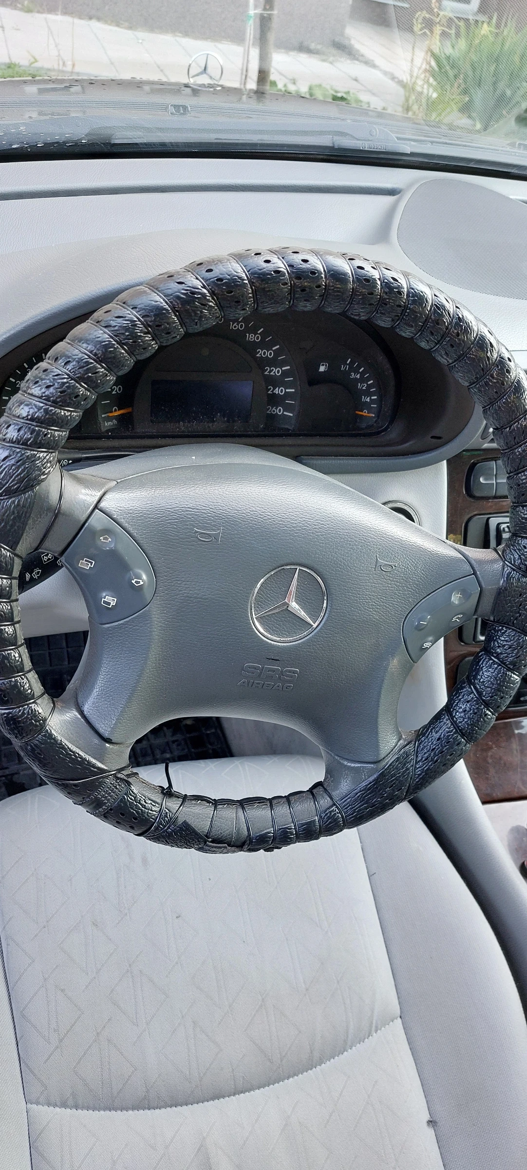Mercedes-Benz C 200  - изображение 8