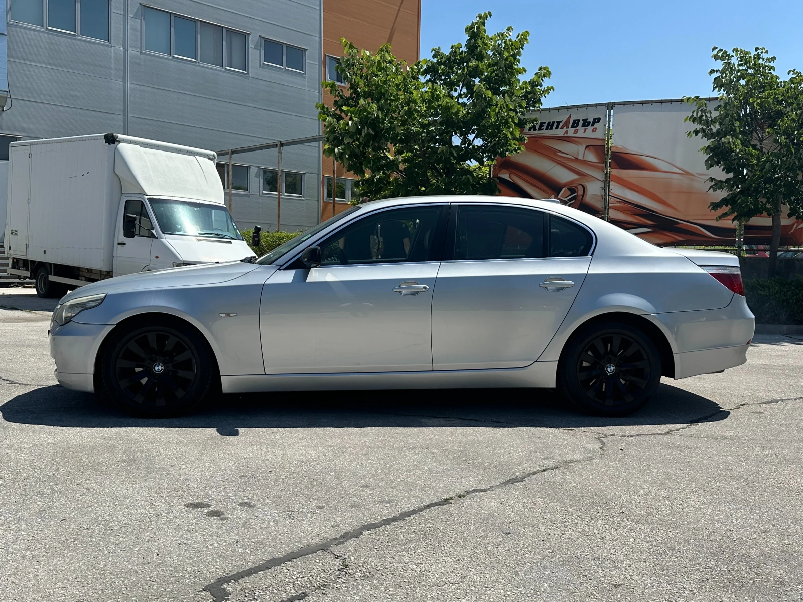 BMW 530 3.0d 235 к.с. - изображение 2