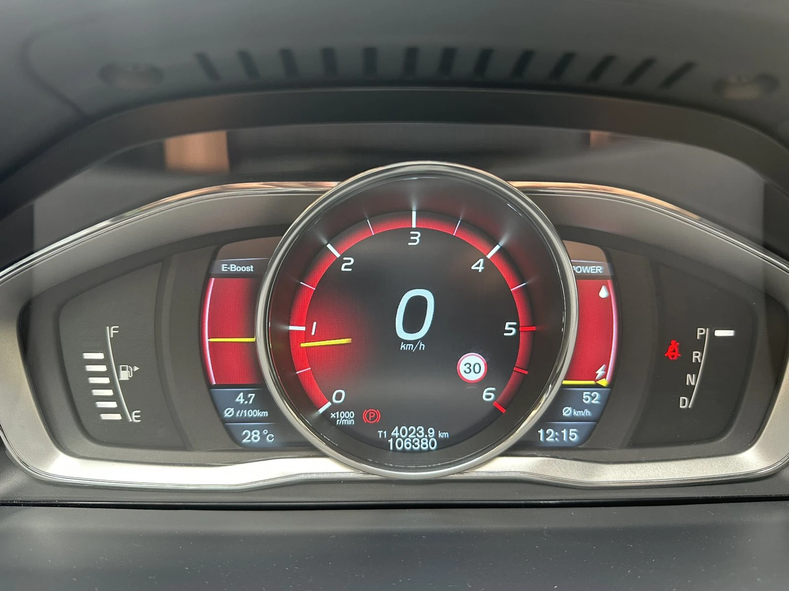 Volvo V60 2.4 D6 AWD Plug-In Hybrid Pure Limited   | Mobile.bg   13