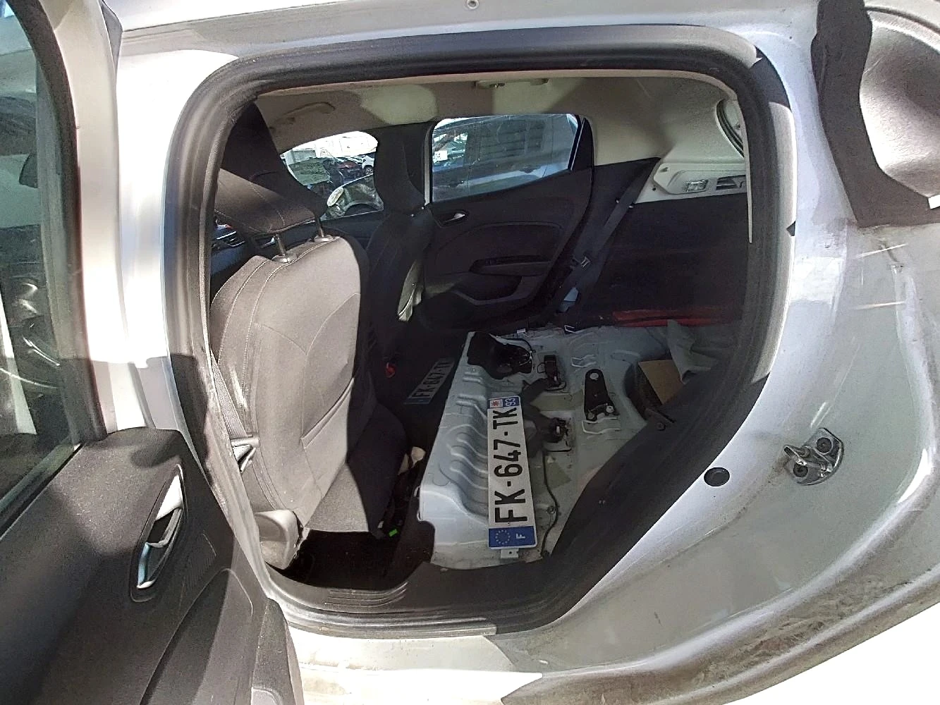 Renault Clio 1.5DCI 115к.с!! М1 5МЕСТА!! Euro6! - изображение 8