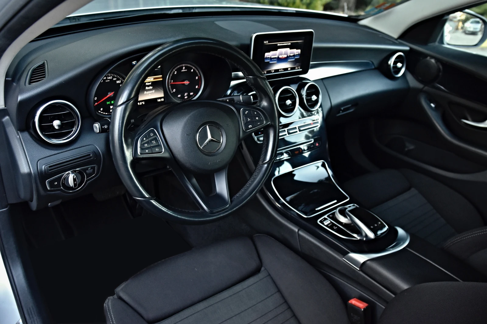 Mercedes-Benz C 220 220 7G tronik, снимка 12 - Автомобили и джипове - 53830385