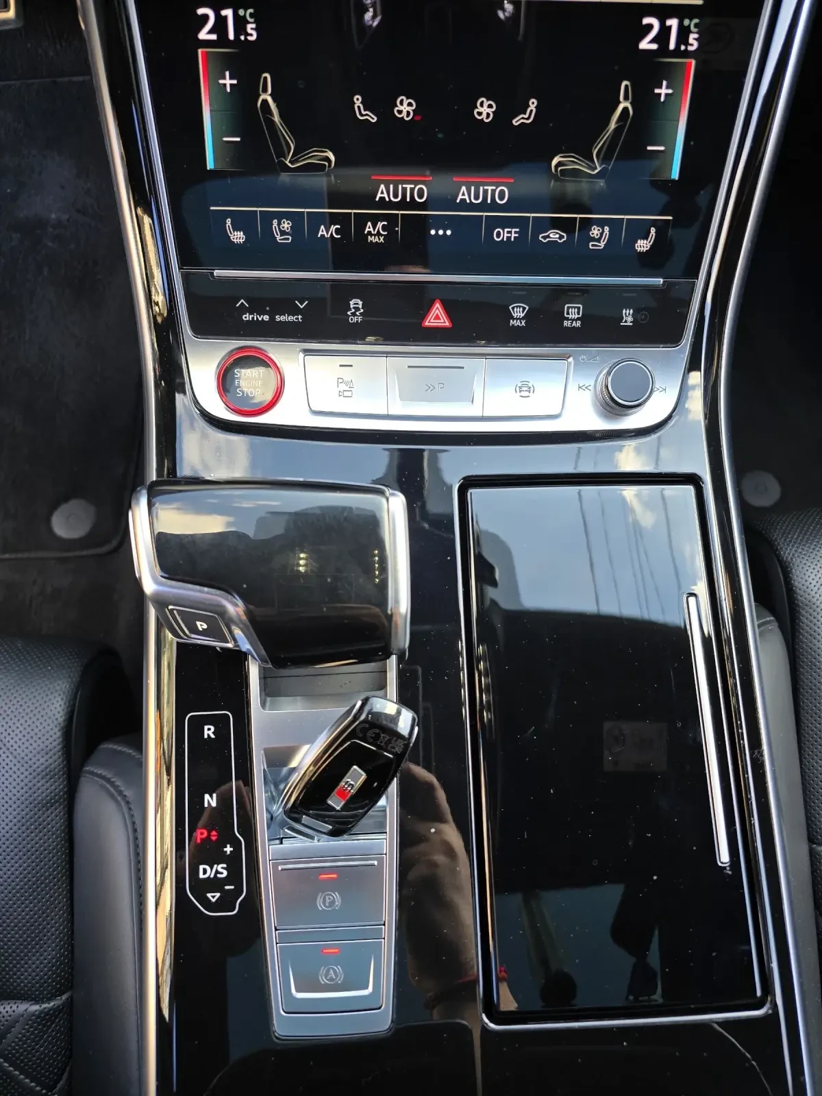 Audi S8 4.0TFSI Готов лизинг 26000 евро първоначална вноск, снимка 15 - Автомобили и джипове - 53858782