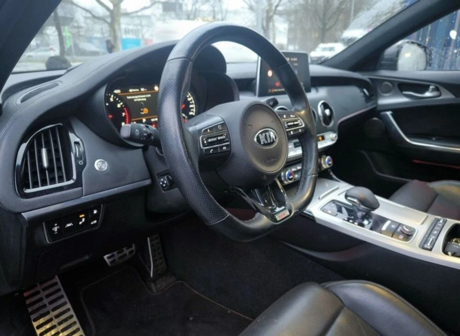 Kia Stinger 3.3 gt Full awd, снимка 8 - Автомобили и джипове - 53975837