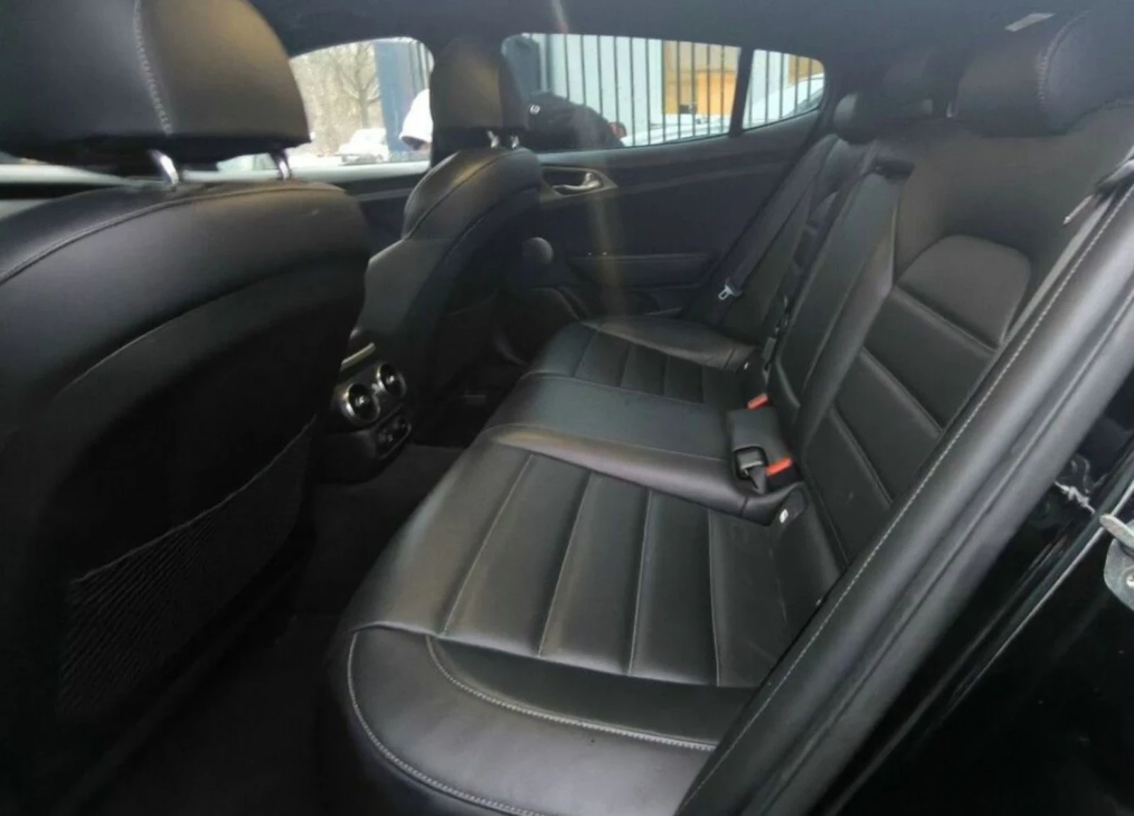 Kia Stinger 3.3 gt Full awd, снимка 16 - Автомобили и джипове - 53975837