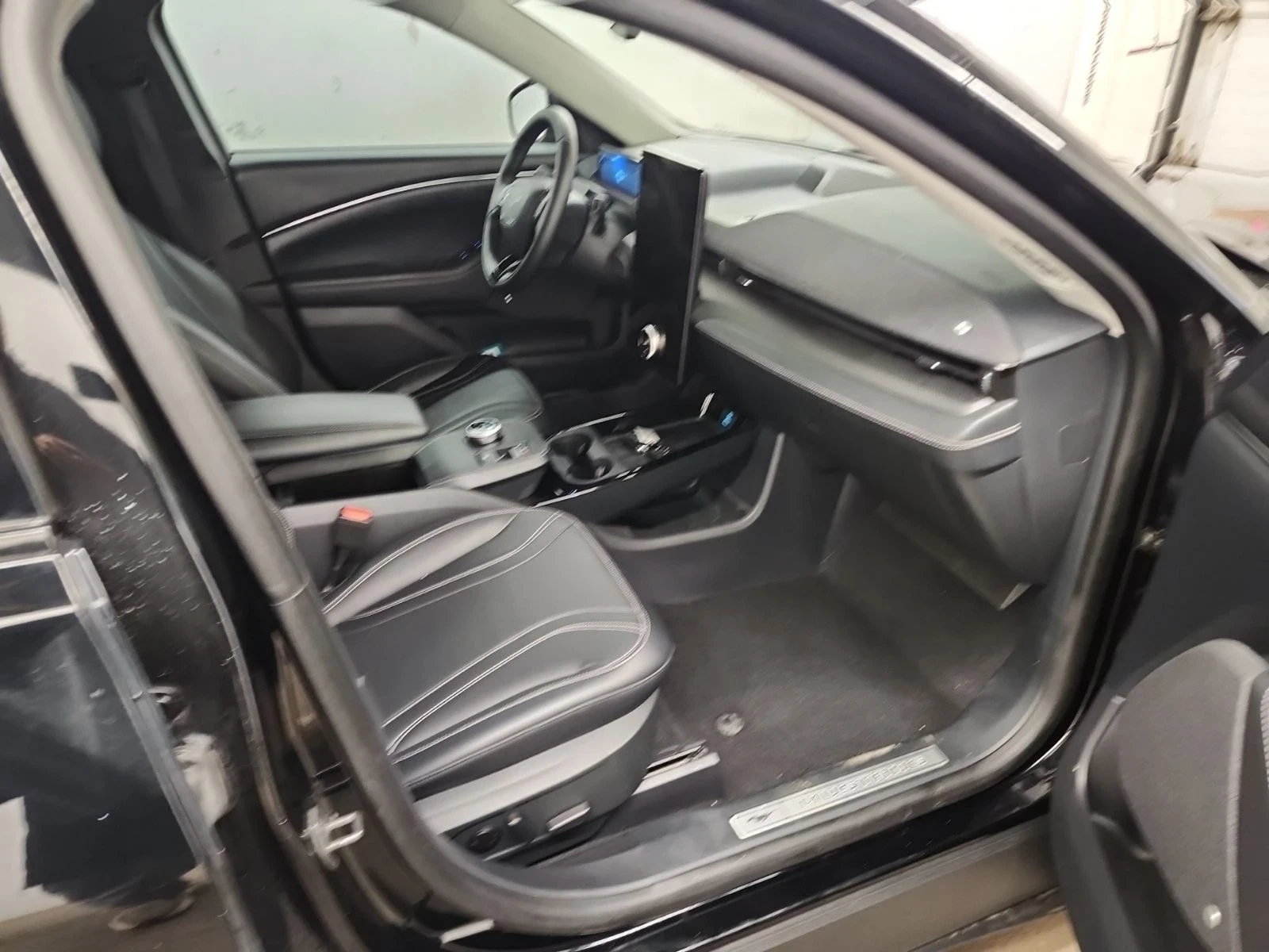 Ford Mustang Mach-E premium* 360View* Keyless* ������� | Mobile.bg � ����������� 10