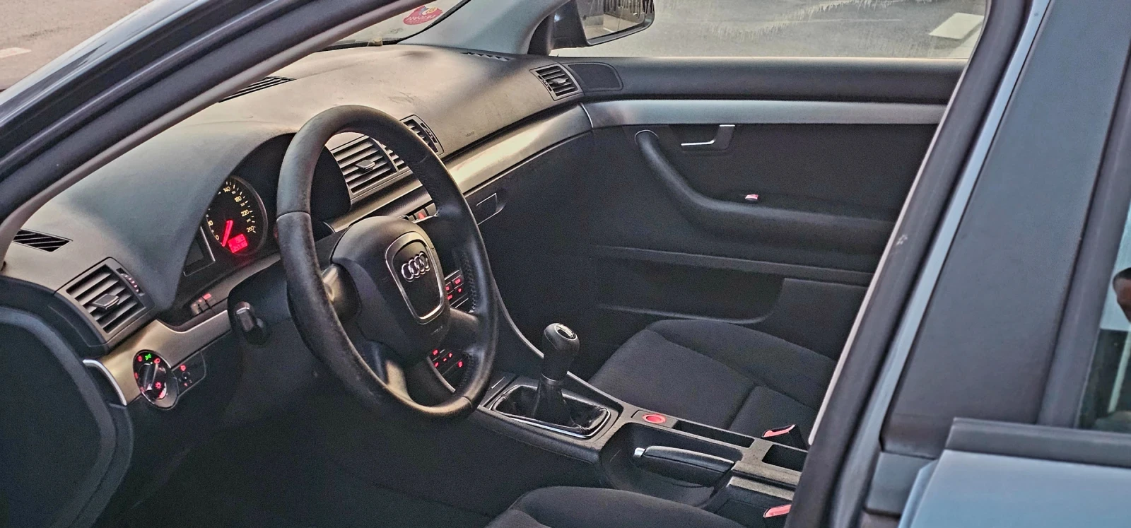 Audi A4 1.9тди 116кс 2008г., снимка 4 - Автомобили и джипове - 54259294