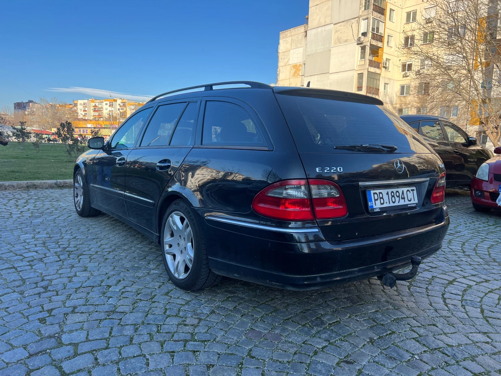 Mercedes-Benz E 220, снимка 3 - Автомобили и джипове - 54345789
