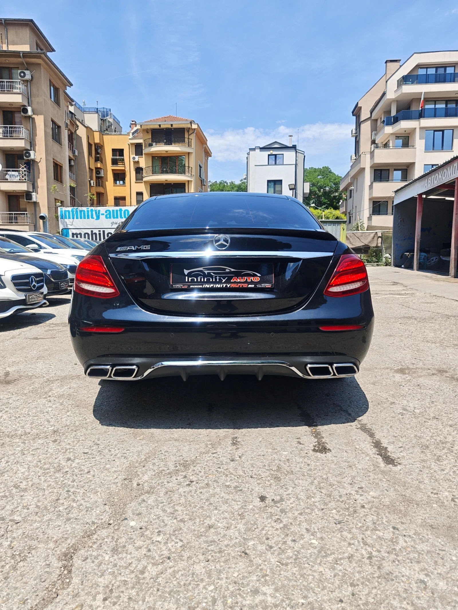 Mercedes-Benz E 220 AMG, АМБИЕНТ, ДИСТРОНИК, КАМЕРИ, ПОДГРЕВ, ФУЛ! , снимка 3 - Автомобили и джипове - 54768316