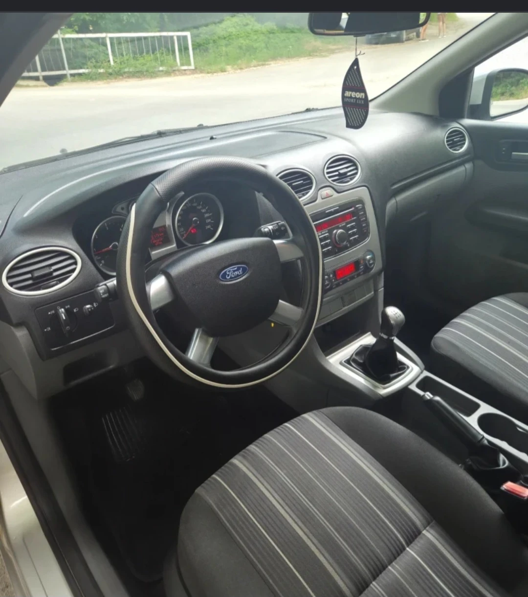 Ford Focus 1.6HDl, снимка 10 - Автомобили и джипове - 55366670