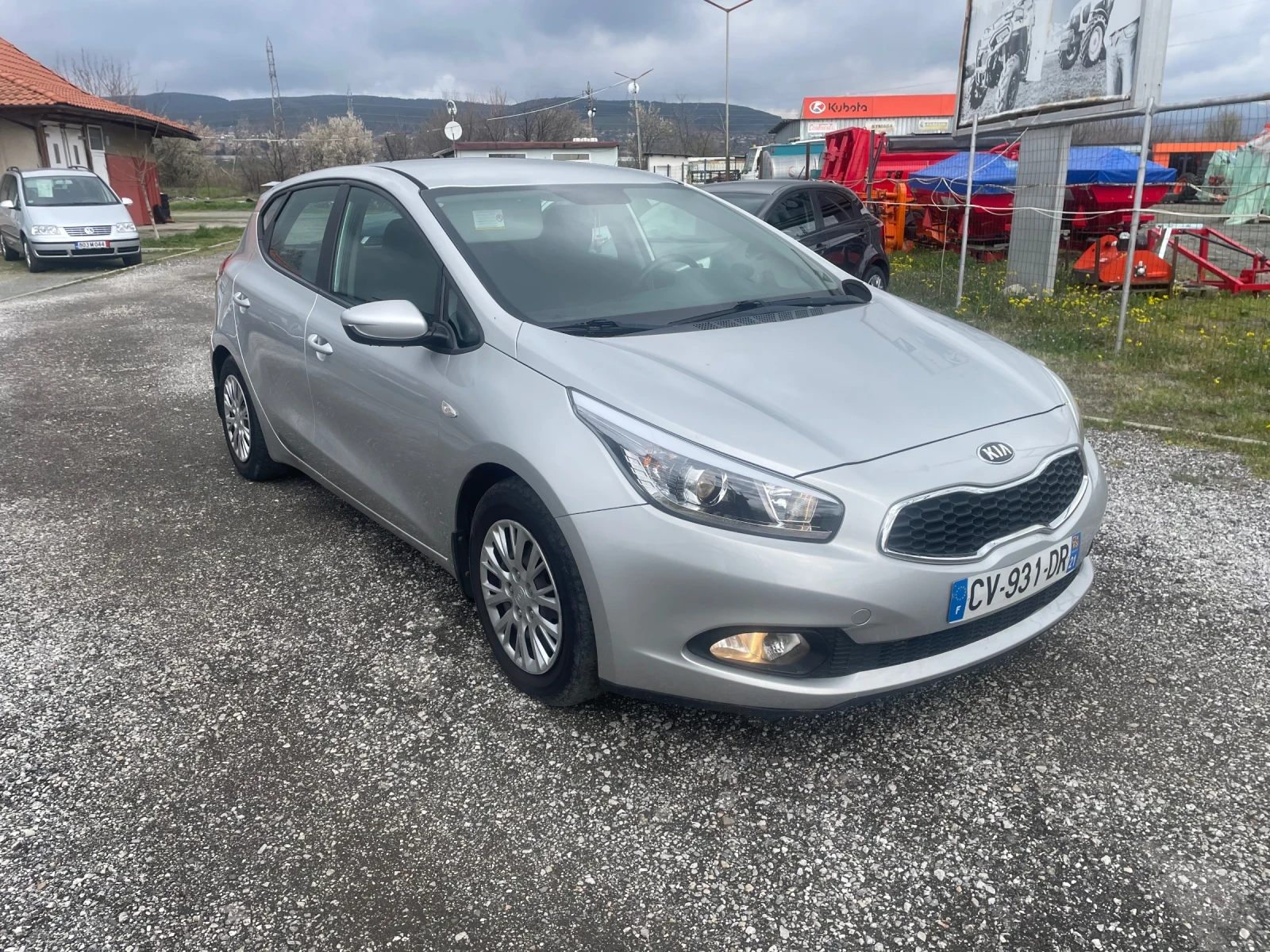 Kia Ceed 1.6 CRDI.110K, снимка 2 - Автомобили и джипове - 55103146