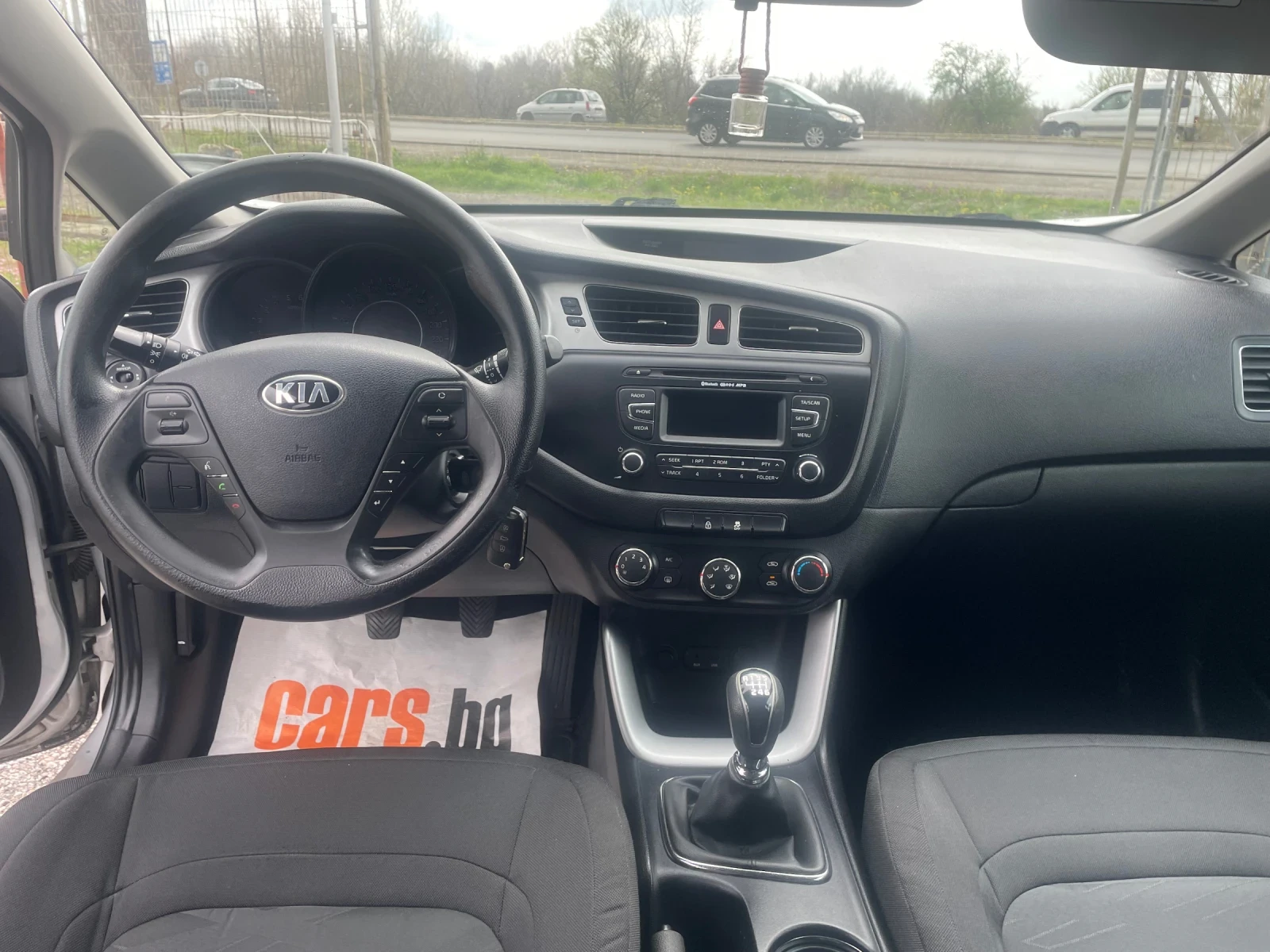 Kia Ceed 1.6 CRDI.110K, снимка 10 - Автомобили и джипове - 55103146