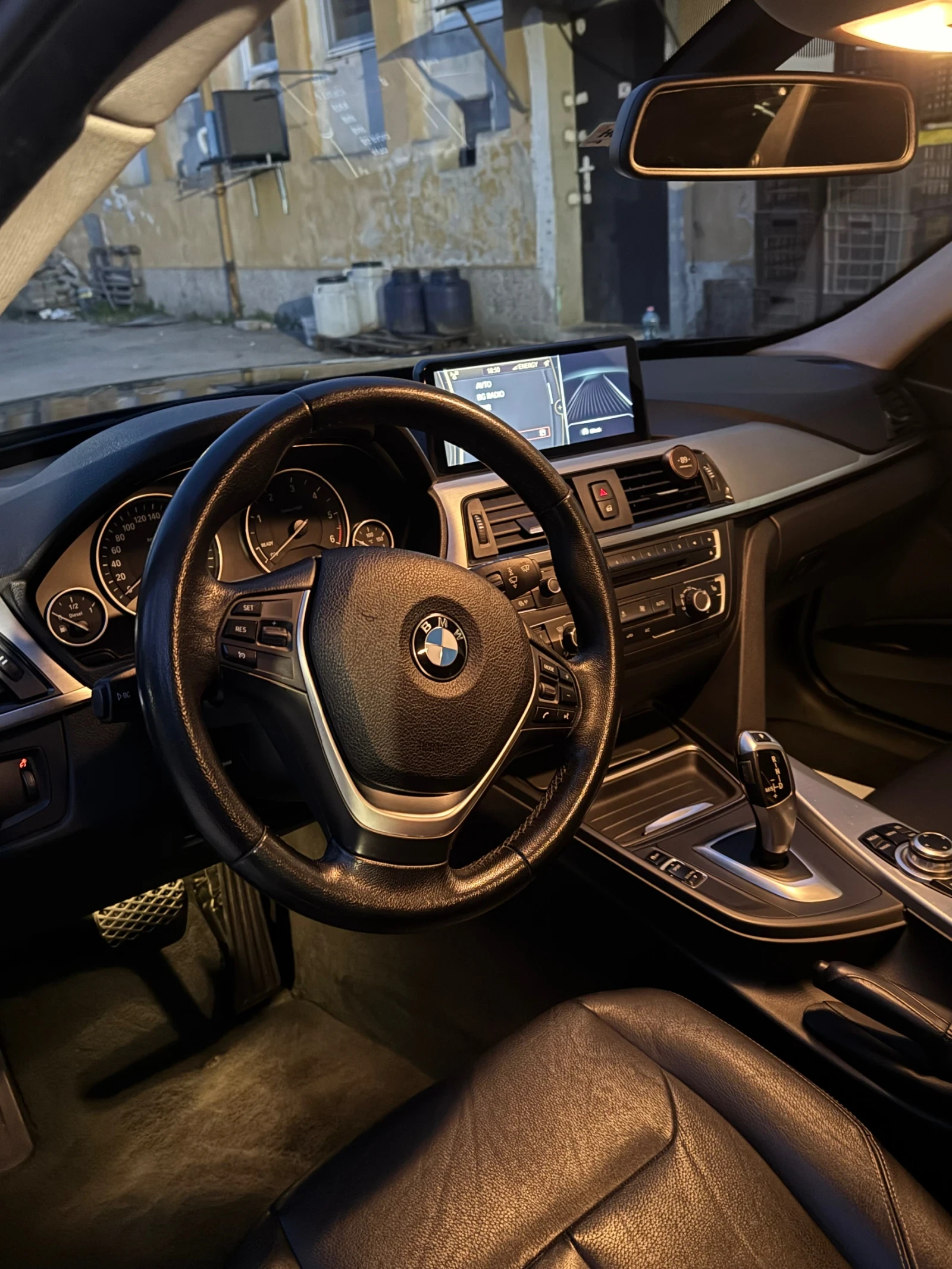 BMW 320, снимка 5 - Автомобили и джипове - 55181288