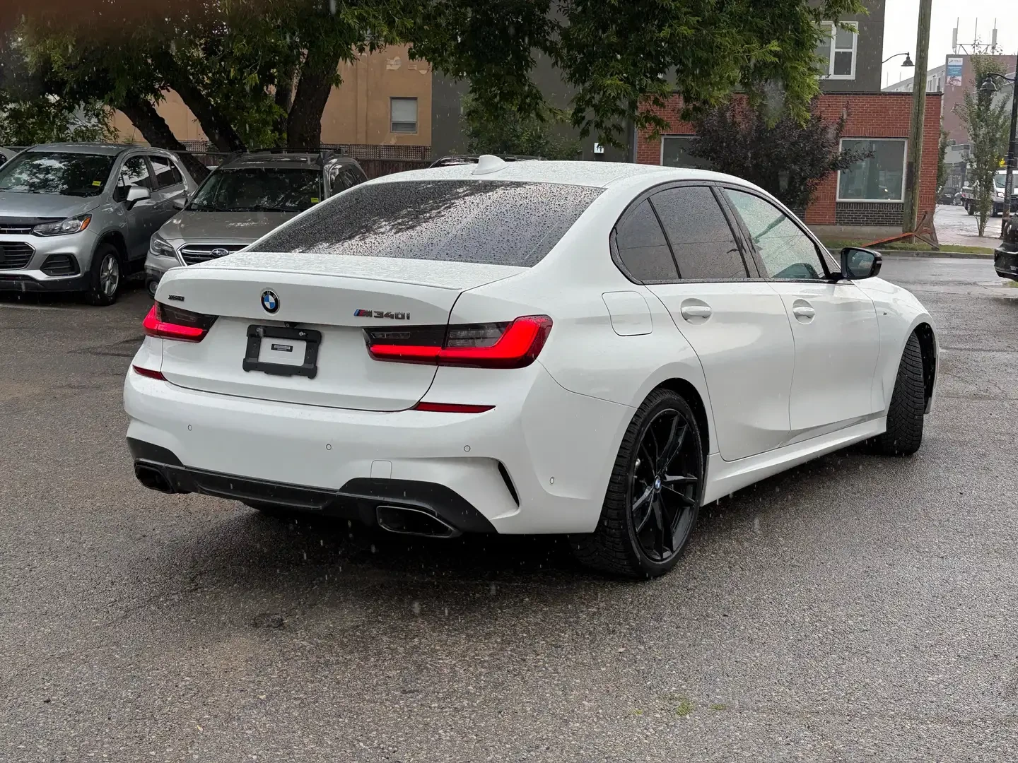 BMW 340 XDRIVE* HARMON* KARDON* 360КАМЕРА* ХЕДЪП* , снимка 4 - Автомобили и джипове - 55435364