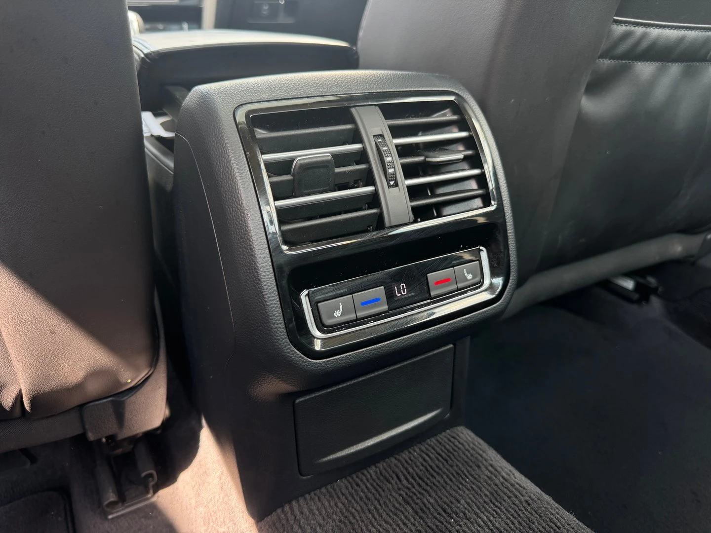 VW Passat, снимка 10 - Автомобили и джипове - 56420689