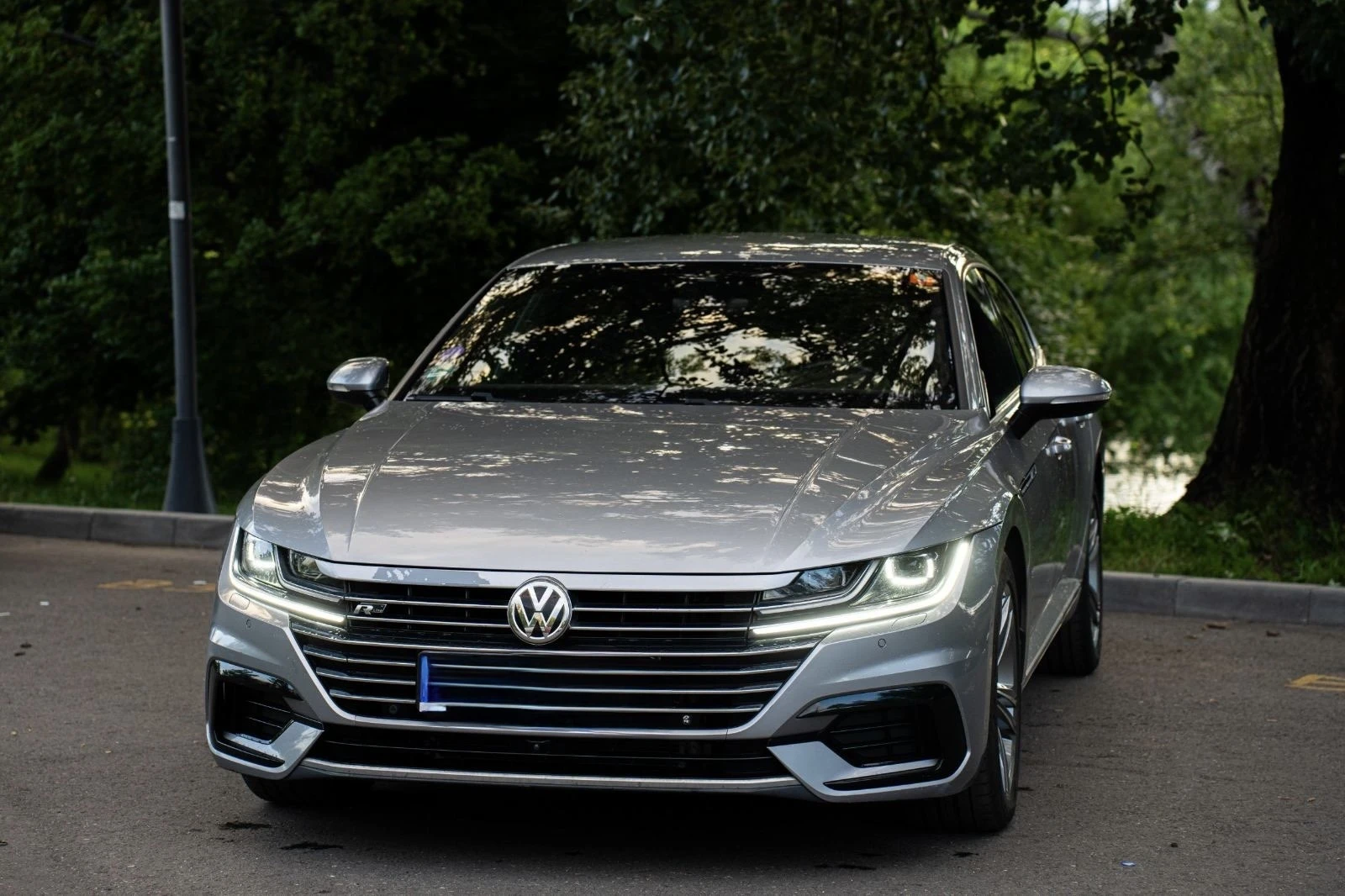 VW Arteon VW ARTEON 2.0 TSI R LINE , снимка 4 - Автомобили и джипове - 55788948