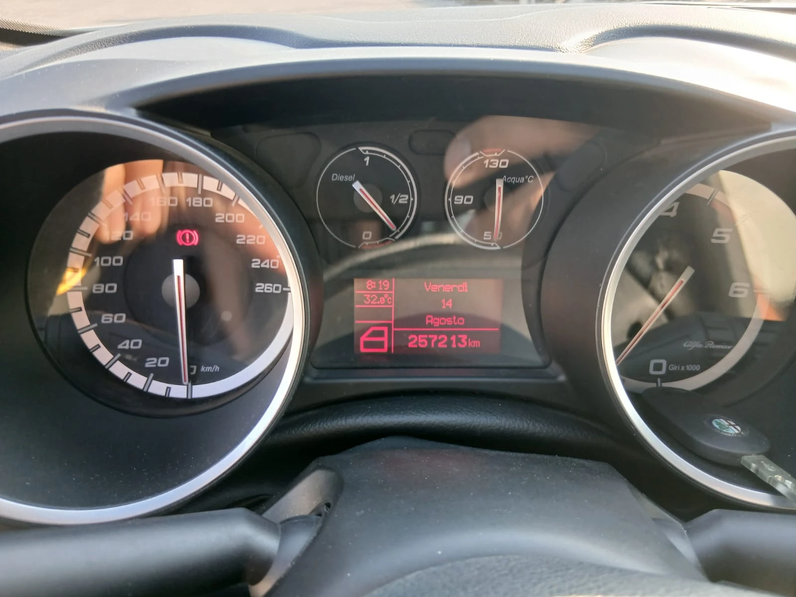 Alfa Romeo Giulietta 2.0jtdm, снимка 17 - Автомобили и джипове - 56062127