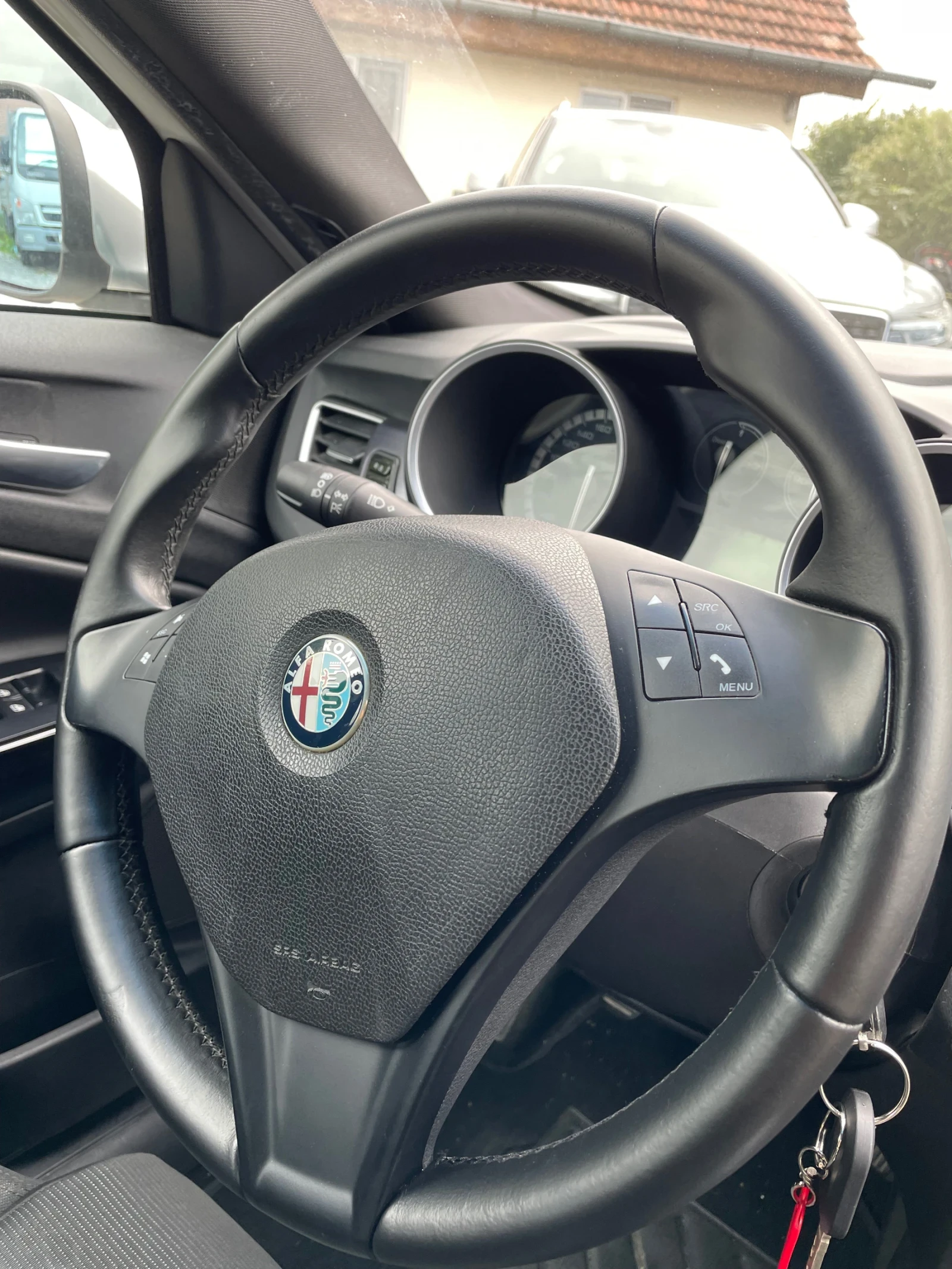 Alfa Romeo Giulietta 2.0jtdm SPORT, снимка 5 - Автомобили и джипове - 56062127