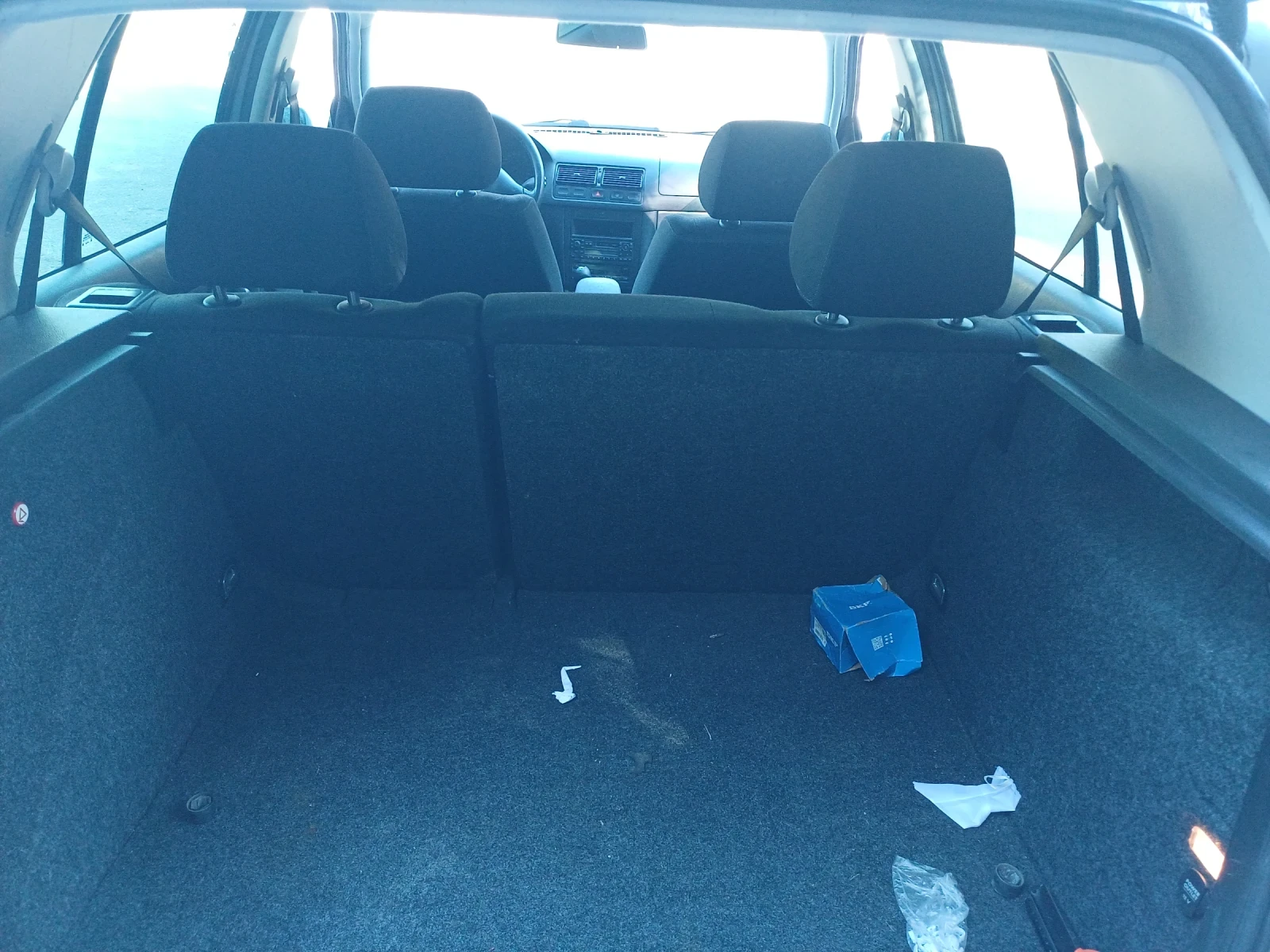 VW Golf 1.6 , снимка 8 - Автомобили и джипове - 56324168