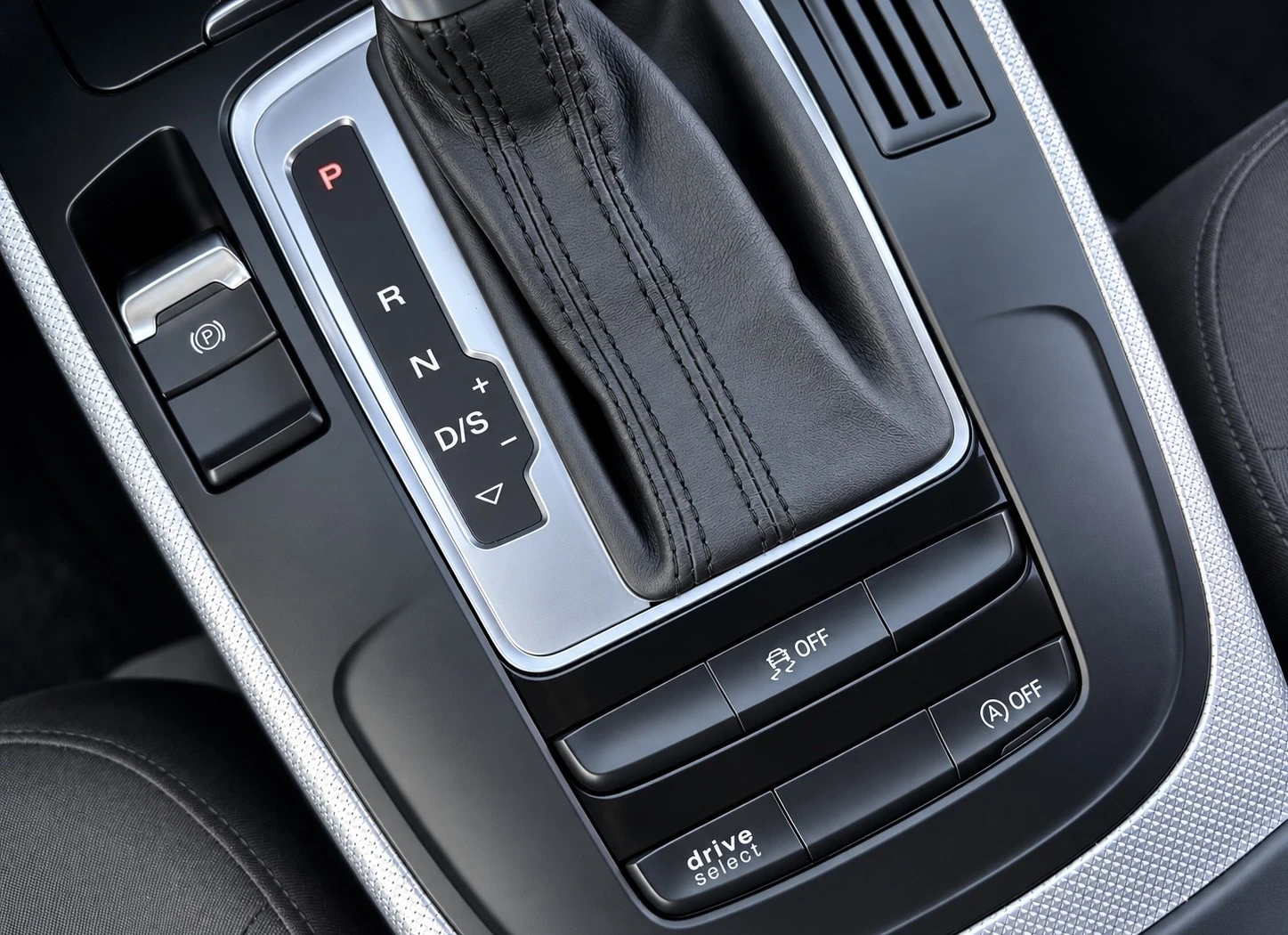 Audi A4 2.0TDI FACELIFT | ������| ������ | Mobile.bg � ����������� 12