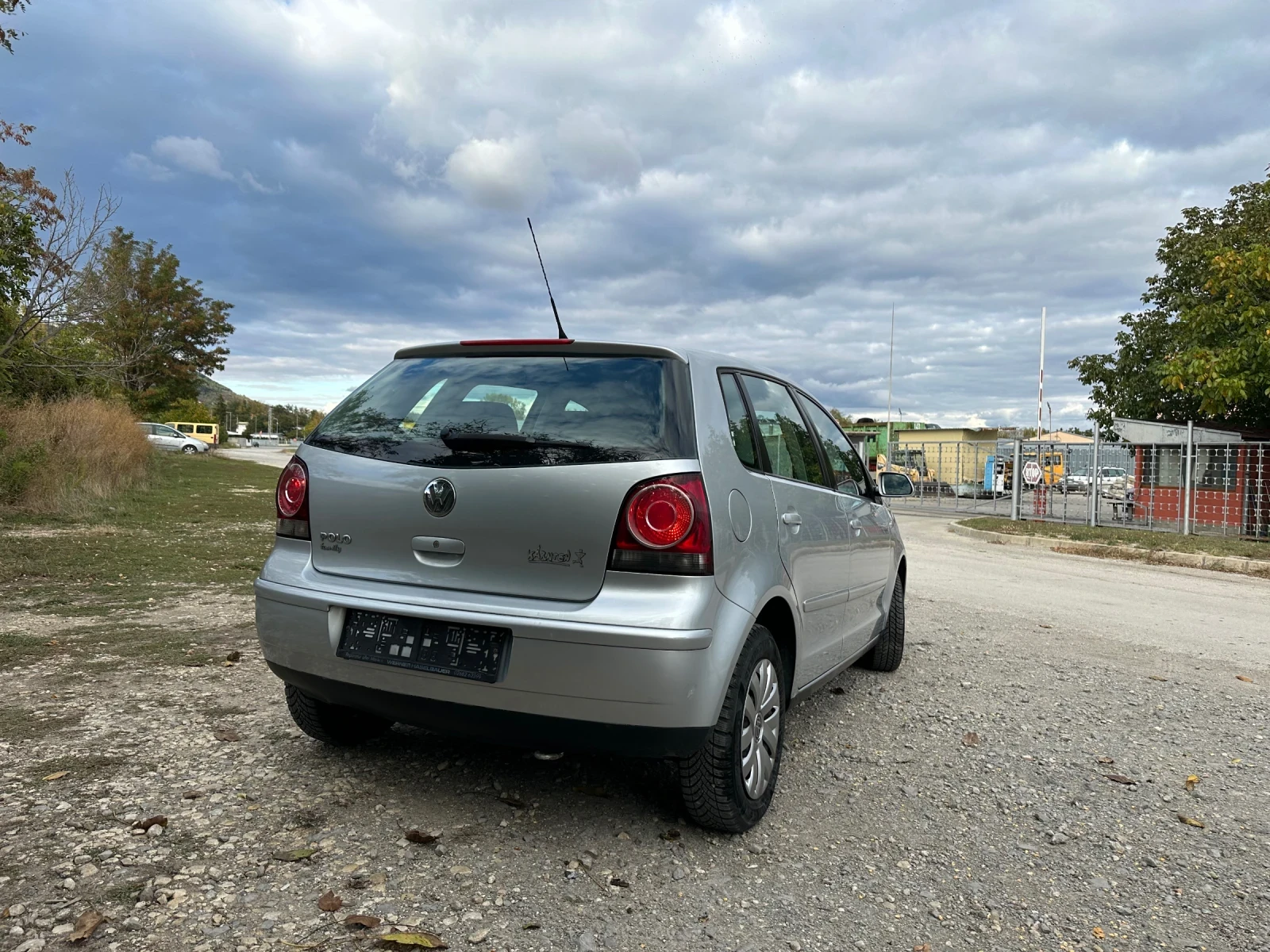VW Polo, снимка 3 - Автомобили и джипове - 56571020