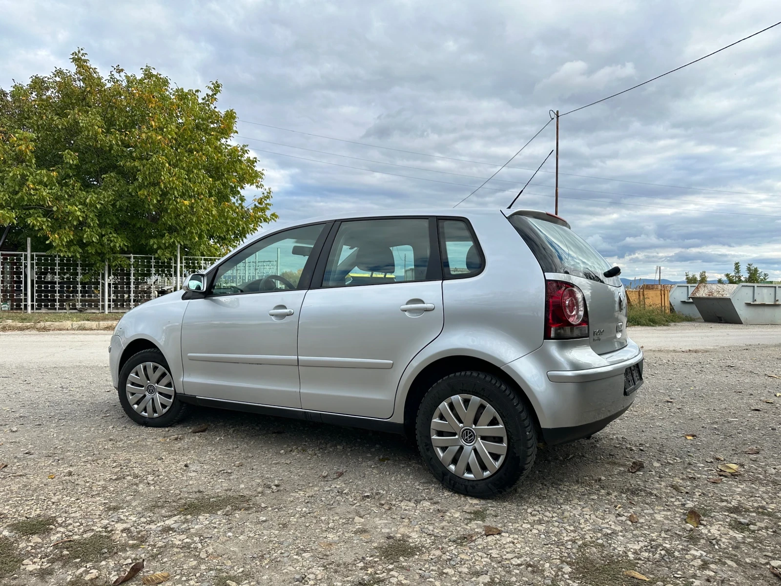 VW Polo, снимка 2 - Автомобили и джипове - 56571020