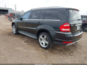 Mercedes-Benz GL 550 * 4MATIC* КОЖА* ПОДГРЕВ* ПАНОРАМА* TV* FULL* , снимка 3