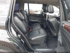 Mercedes-Benz GL 550 * 4MATIC* КОЖА* ПОДГРЕВ* ПАНОРАМА* TV* FULL* , снимка 7