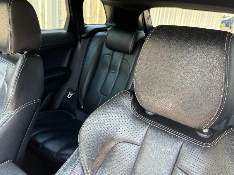 Land Rover Evoque, снимка 12 - Автомобили и джипове - 51910707