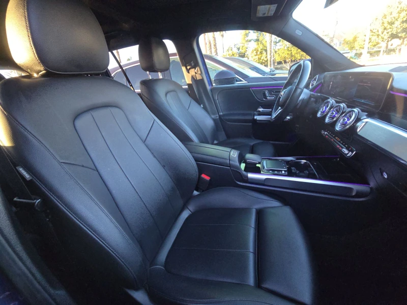 Mercedes-Benz GLB FULL DIGITAL/PANO/KEYLESS/LANE ASSIST, снимка 12 - Автомобили и джипове - 52699438