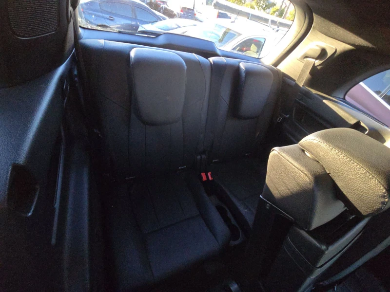 Mercedes-Benz GLB FULL DIGITAL/PANO/KEYLESS/LANE ASSIST, снимка 15 - Автомобили и джипове - 52699438