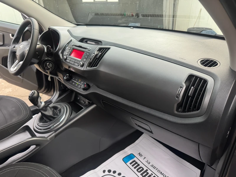 Kia Sportage 1.7 Diesel, снимка 10 - Автомобили и джипове - 52653997