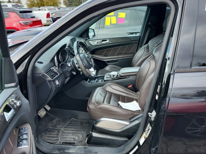 Mercedes-Benz GLS 63 AMG * CARFAX * БЕЗ ПЪРВОНАЧАЛНА ВНОСКА, снимка 5 - Автомобили и джипове - 52973231