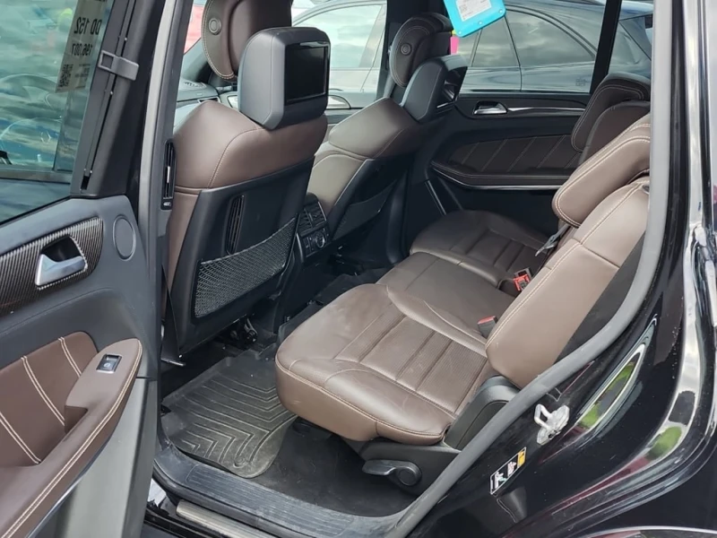 Mercedes-Benz GLS 63 AMG * CARFAX * БЕЗ ПЪРВОНАЧАЛНА ВНОСКА, снимка 8 - Автомобили и джипове - 52973231