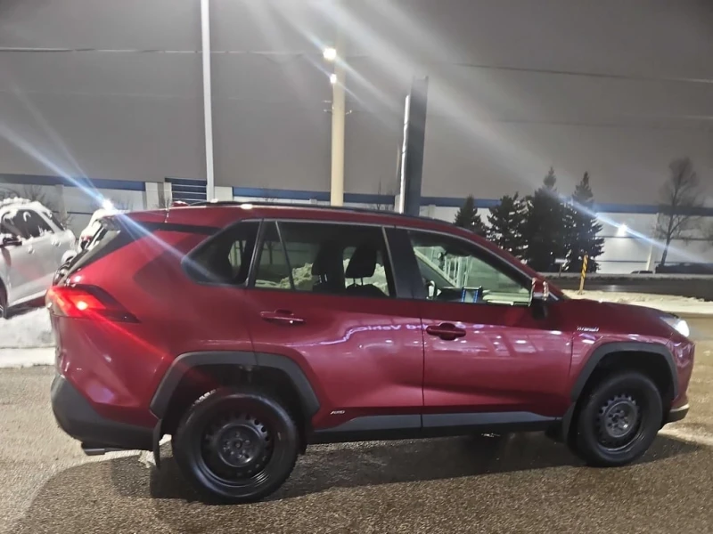 Toyota Rav4 * Hybrid * CARFAX * БЕЗ ПЪРВОНАЧАЛНА ВНОСКА, снимка 3 - Автомобили и джипове - 53009002
