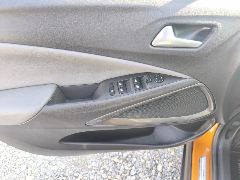 Opel Crossland X 1.6hdi 120hp , снимка 12 - Автомобили и джипове - 53152277